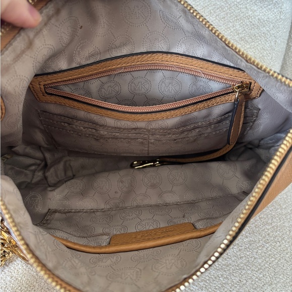 Michael Kors jet set chain pebble cognac tan leather messenger Crossbody purse - Picture 9 of 11